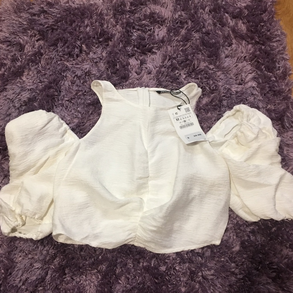 NWT ZARA CUT OUT TOP